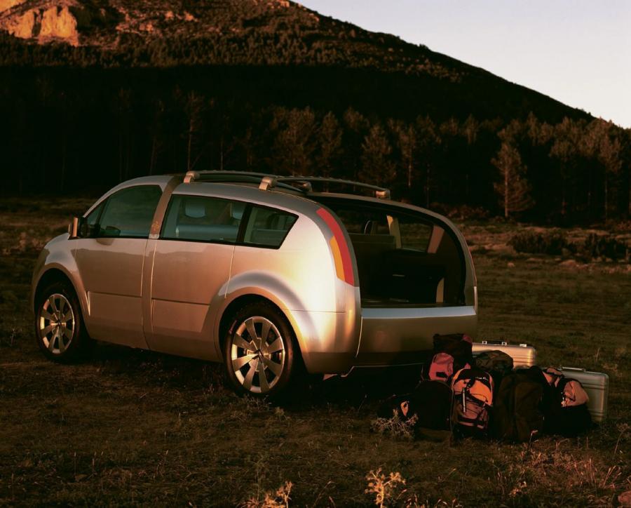  Citroen C-Crosser 2008 года  (фото 46 из 144)